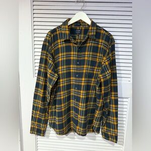 J. Crew Men's Casual Plaid Shirt Mens Size XLarge Blue and Yellow